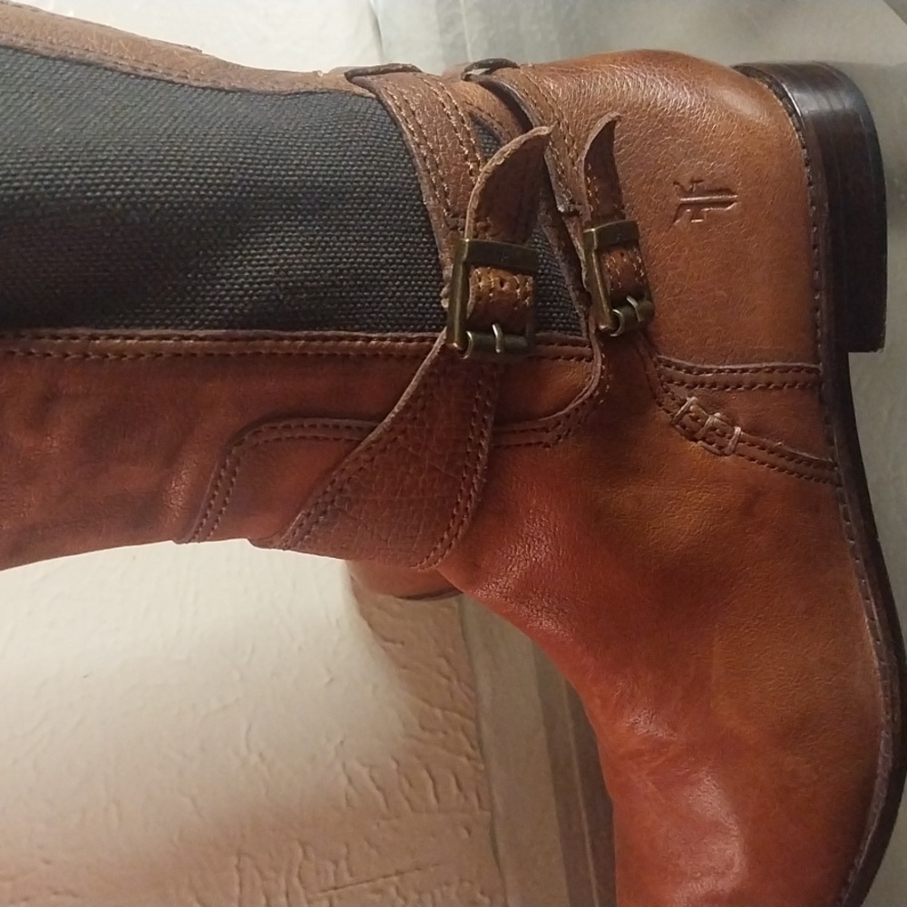 Brown Leather Heeled Boots - Picture 6 of 10